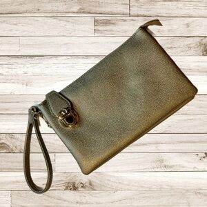 Elegant Metallic faux leather wallet wristlet NWOT